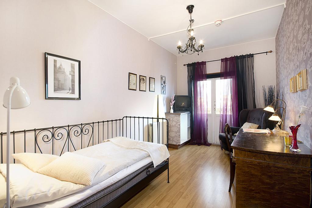Hotell Aina Kvissleby Quarto foto