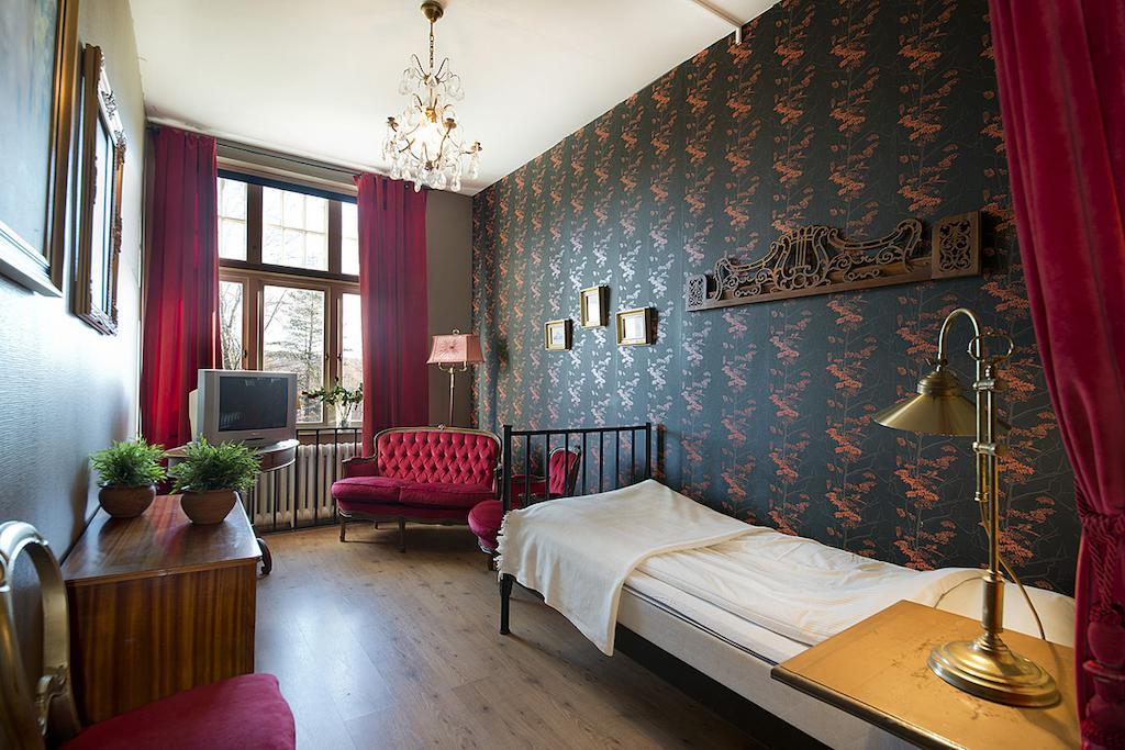 Hotell Aina Kvissleby Quarto foto